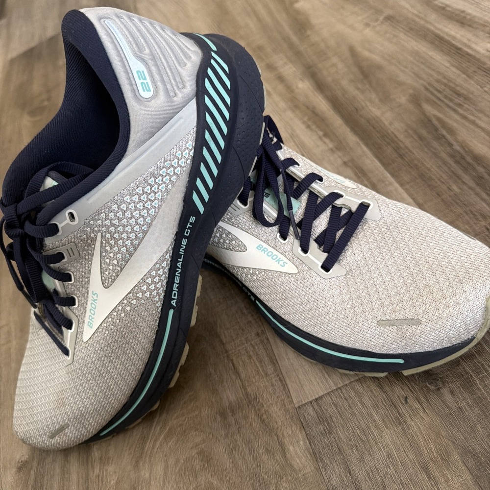 Brooks Womens Adrenaline GTS 22 Gray/Mint Running Shoes Sneakers Size 11.5B